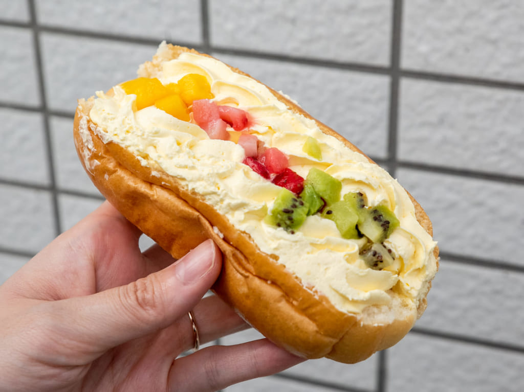 ふわこっぺ今里店のカスタードフルーツ