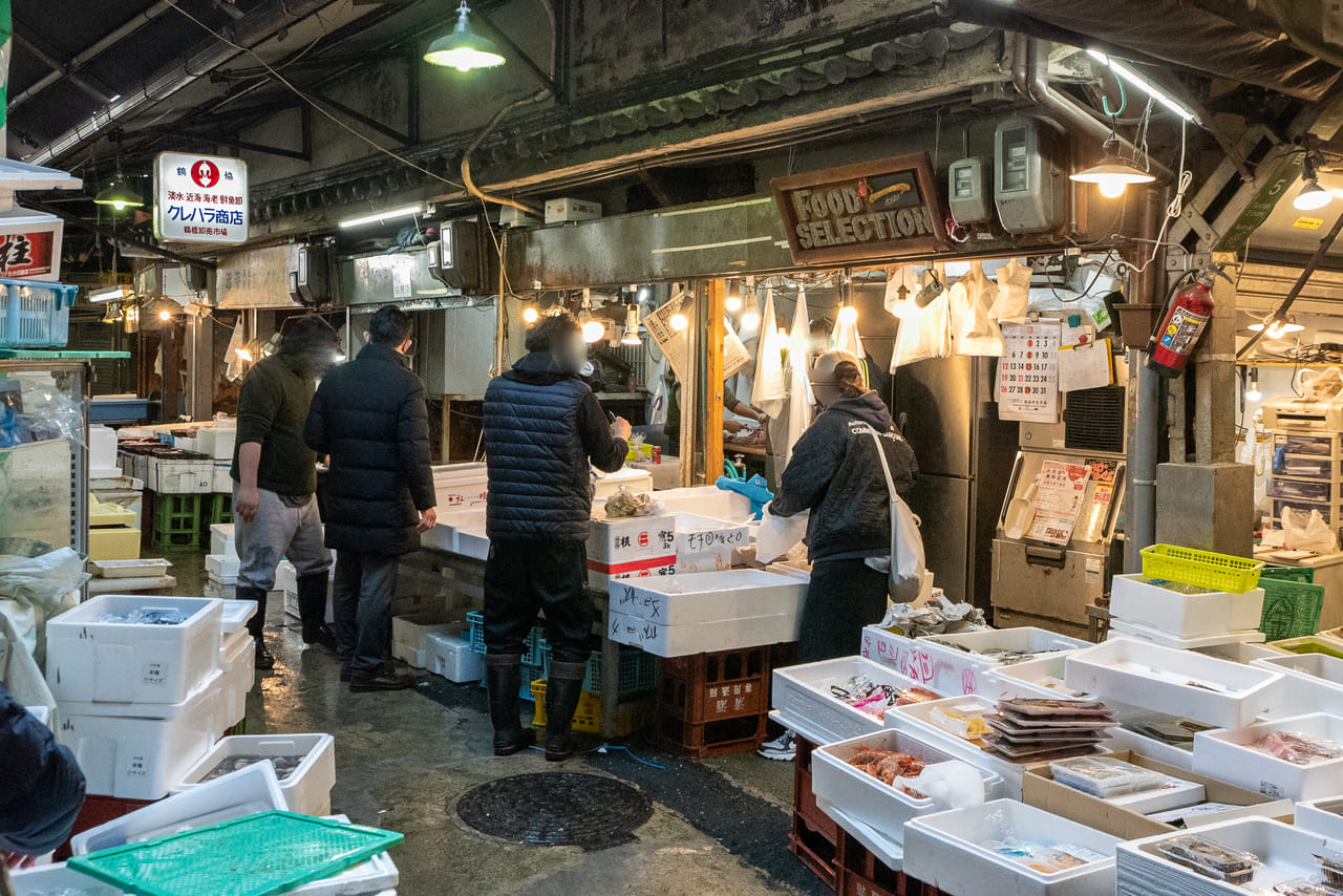 鶴橋商店街の市場　土曜日