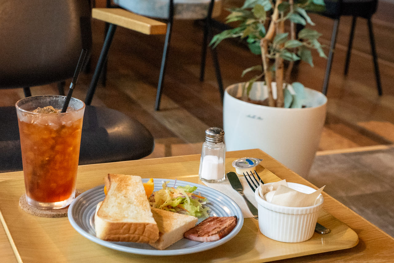 鶴橋駅近くのコンセントが使えるカフェ「cafe seeds」のモーニング