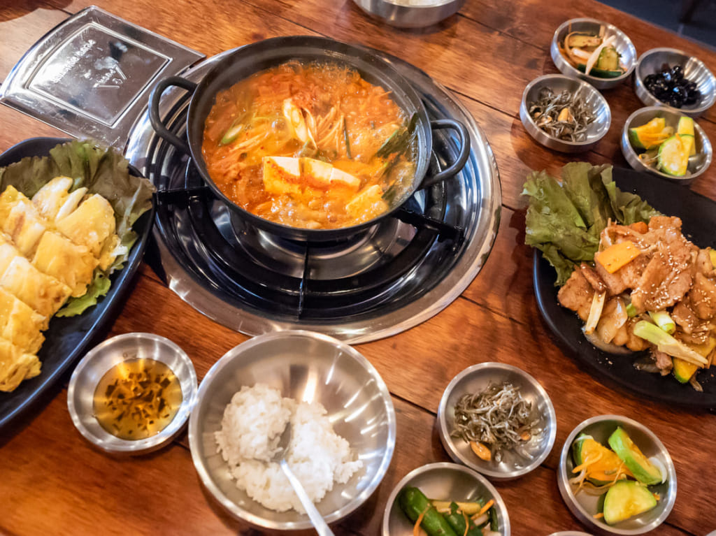 大阪コリアタウン近くにオープンした韓国料理店「チャン食堂」