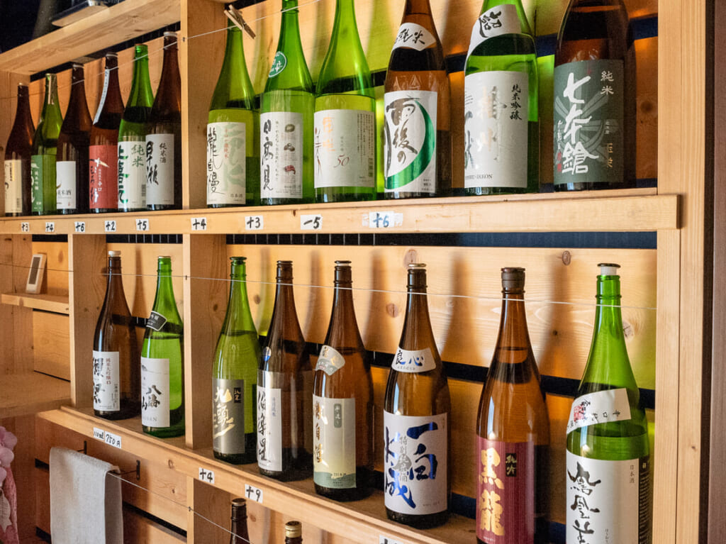 玉造にオープンした「遊食屋しん」の日本酒