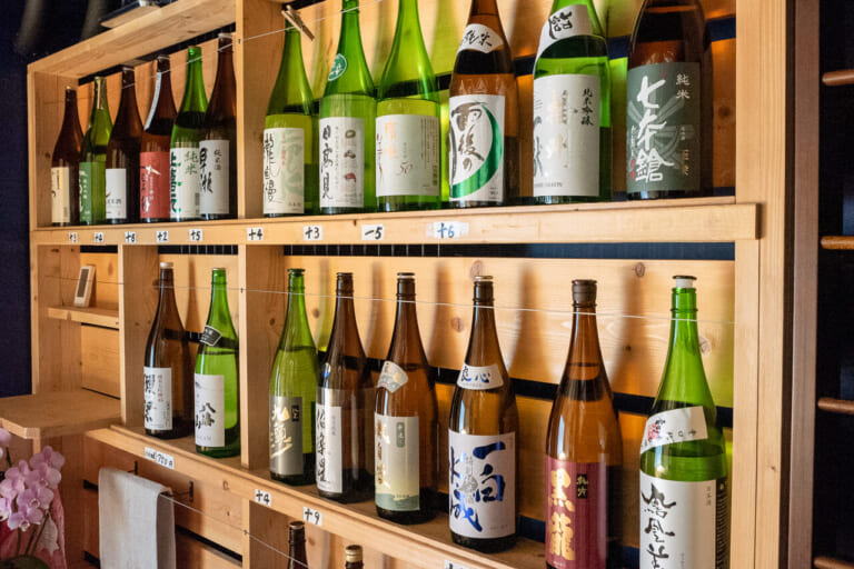 玉造にオープンした「遊食屋しん」の日本酒
