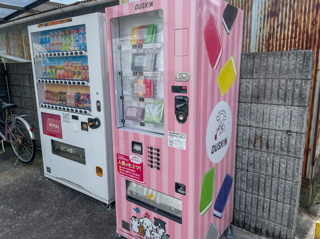 大阪コリアタウン近くのダスキンのスポンジが買える自動販売機