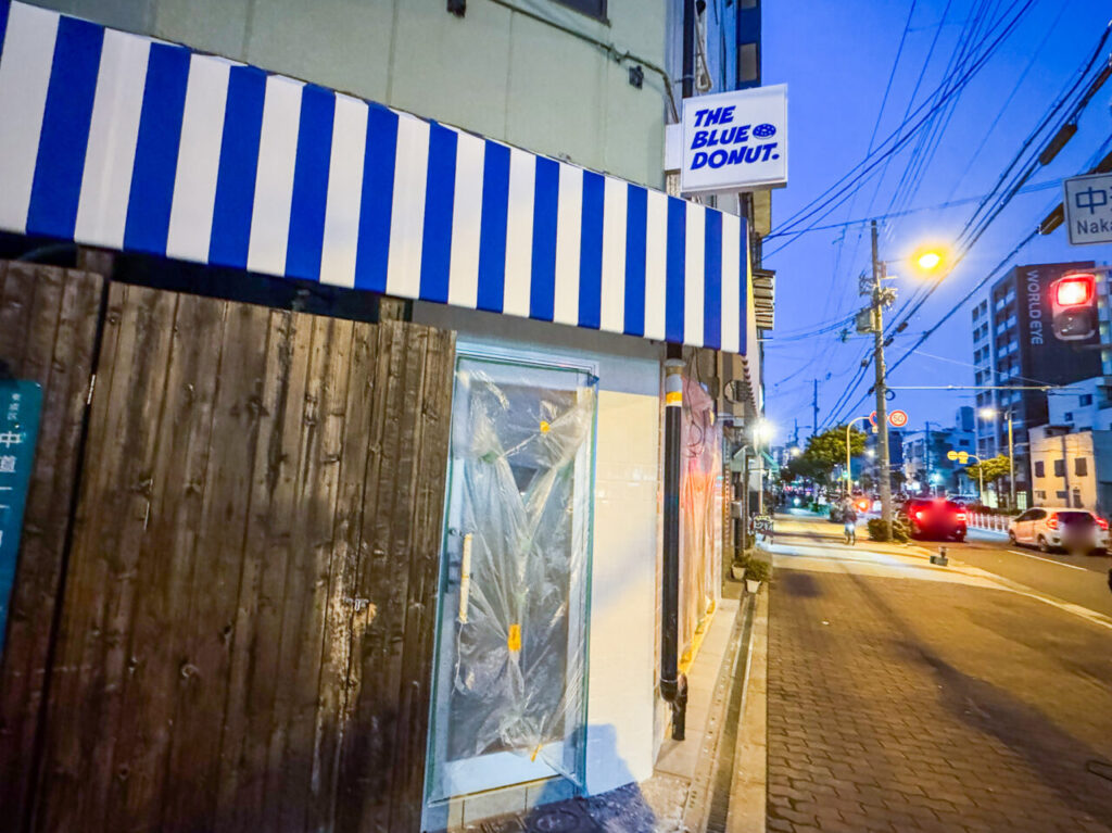 森ノ宮駅にオープンするドーナツカフェ「THE BLUE DONUT.」