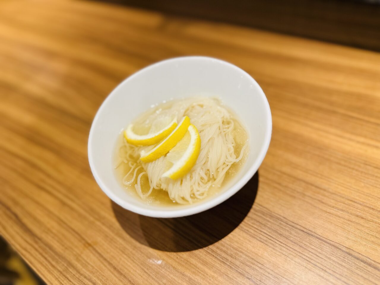 てが利