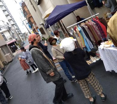 まるはちマルシェ